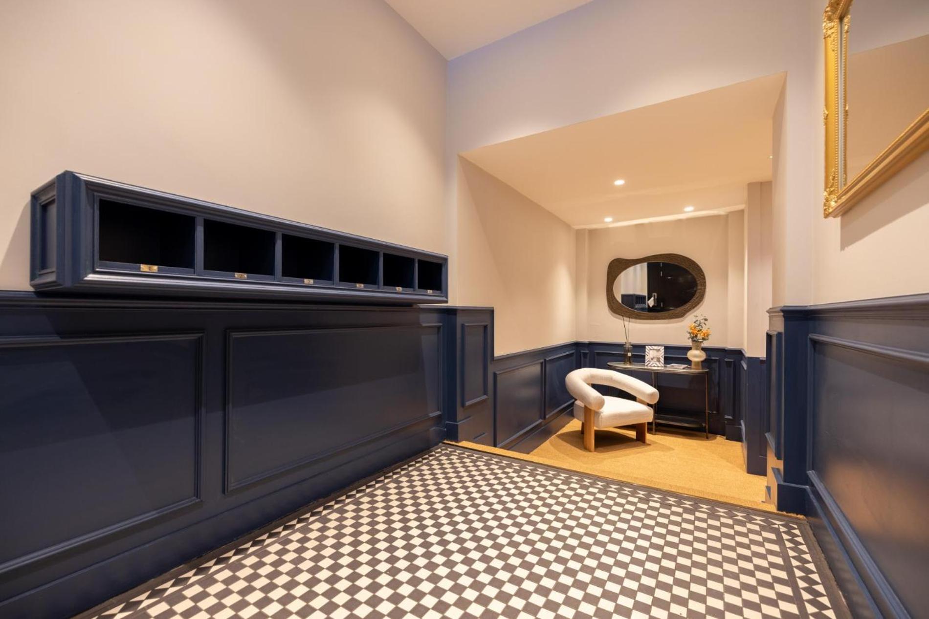Hues, 2 Bedroom