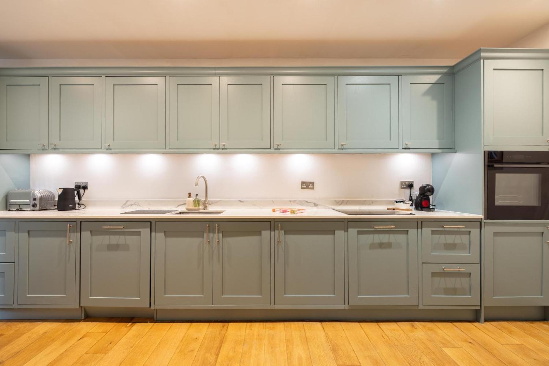 Hues, 2 Bedroom Apartment *
