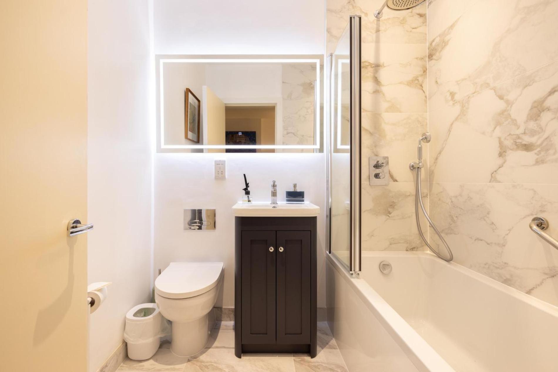 Hues, 2 Bedroom *